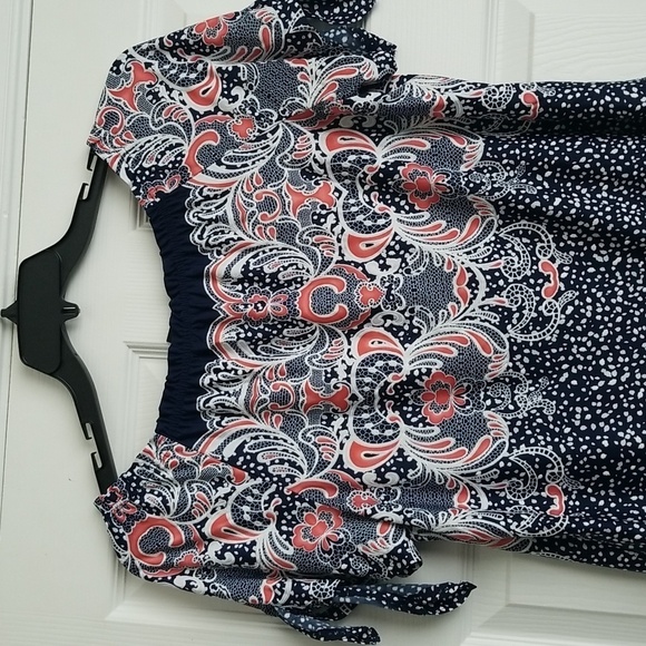 New Directions Petite Women's Blouse - Picture 9 of 11